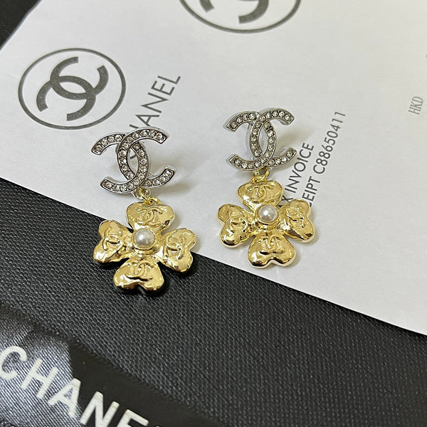 A1049  Women's new titanium steel stud earrings jewelry