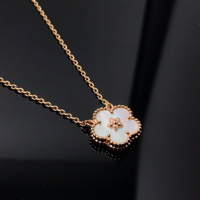 AVSN6  New white shell necklace jewelry